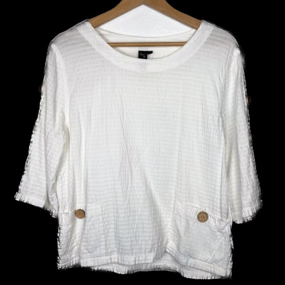 Focus Size S White Linen Shirt with Natural Wood Buttons | LagenLook Boho - Picture 1 of 11